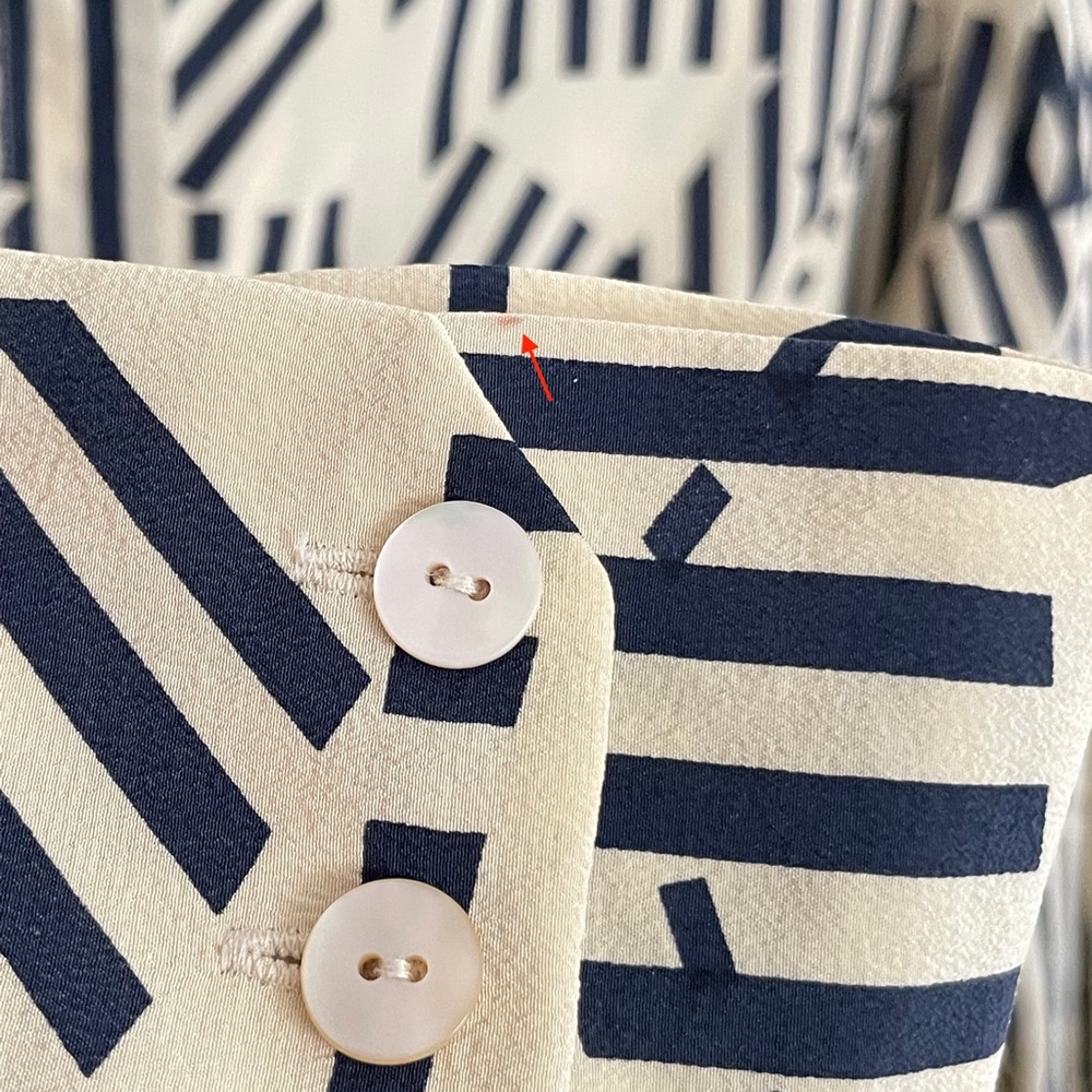 Vintage Silk Jones New York Beige Navy Blue Abstract Print Button Down Blouse - Picture 10 of 10